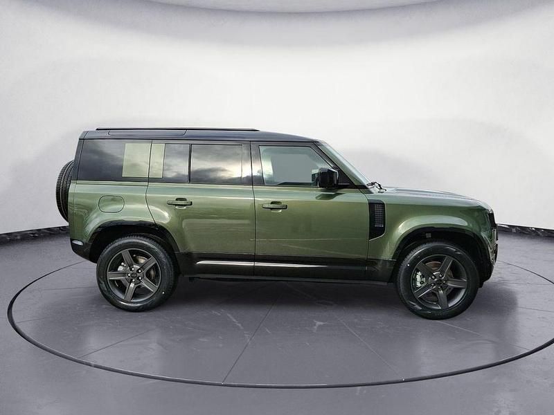 Neu Land Rover Defender SE Dynamic 200 PS (147 kW) 2026 Grün SUV