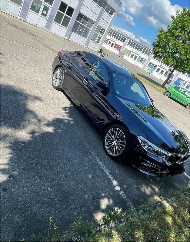 Gebraucht BMW 540 Shadowline 320 PS (235 kW) 2018 Blau Limousine