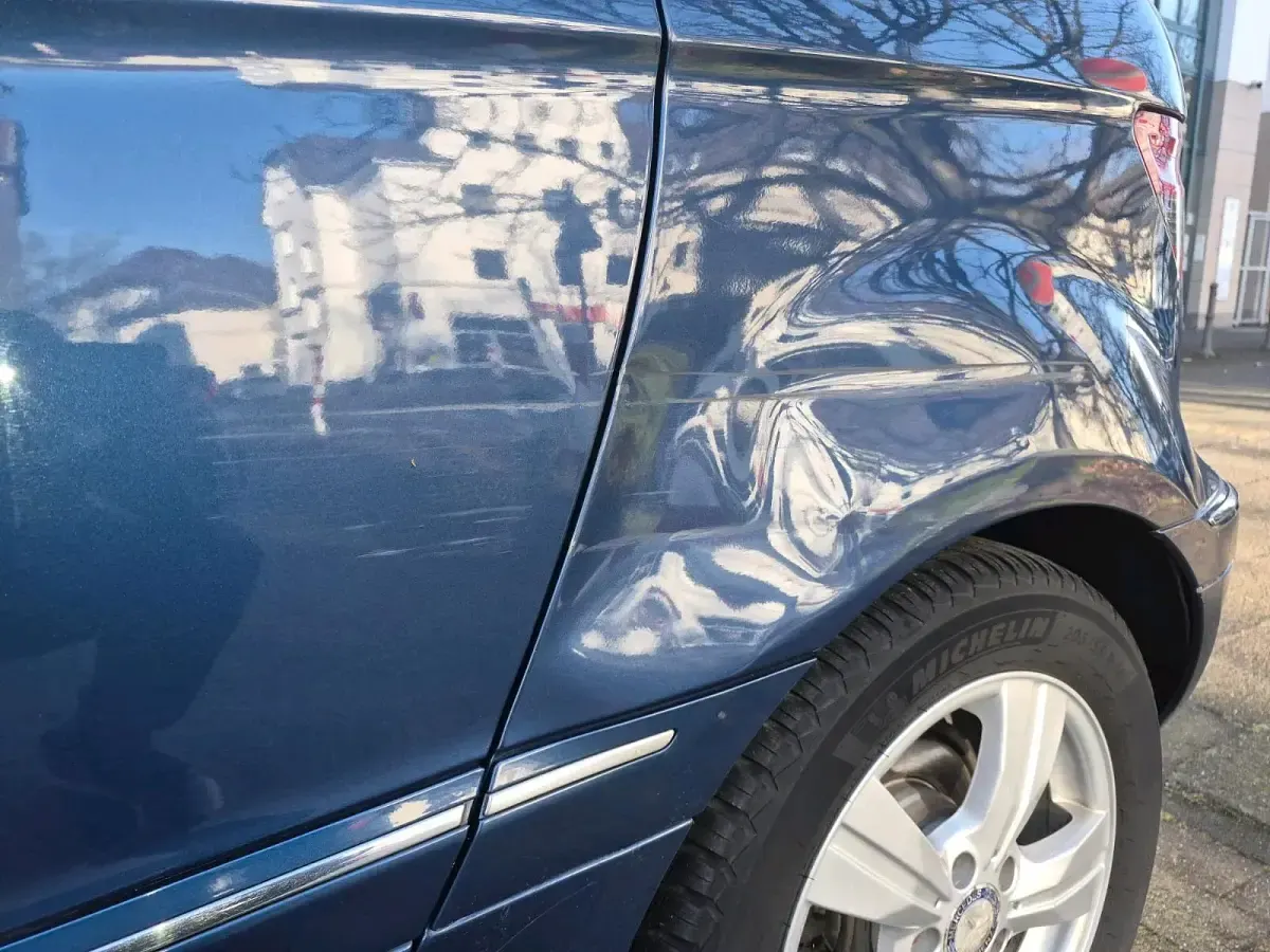 Gebraucht Mercedes B200 140 PS (102 kW) 2009 Blau Van / Kleinbus
