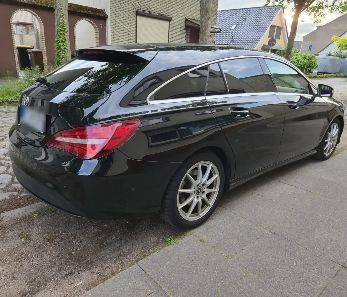 Gebraucht Mercedes CLA200 136 PS (100 kW) 2018 Schwarz Kombi