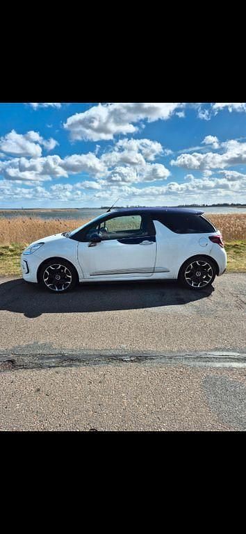 Gebraucht Citroën DS3 So Chic 120 PS (88 kW) 2013 Weiß Limousine