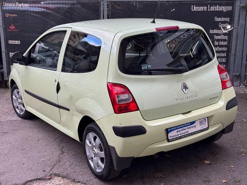Gebraucht Renault Twingo Authentique 58 PS (42 kW) 2008 Grün Kleinwagen