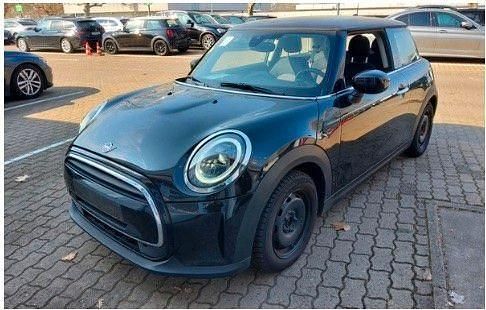 Gebraucht Mini Cooper Essential 136 PS (100 kW) 2023 Schwarz Kleinwagen