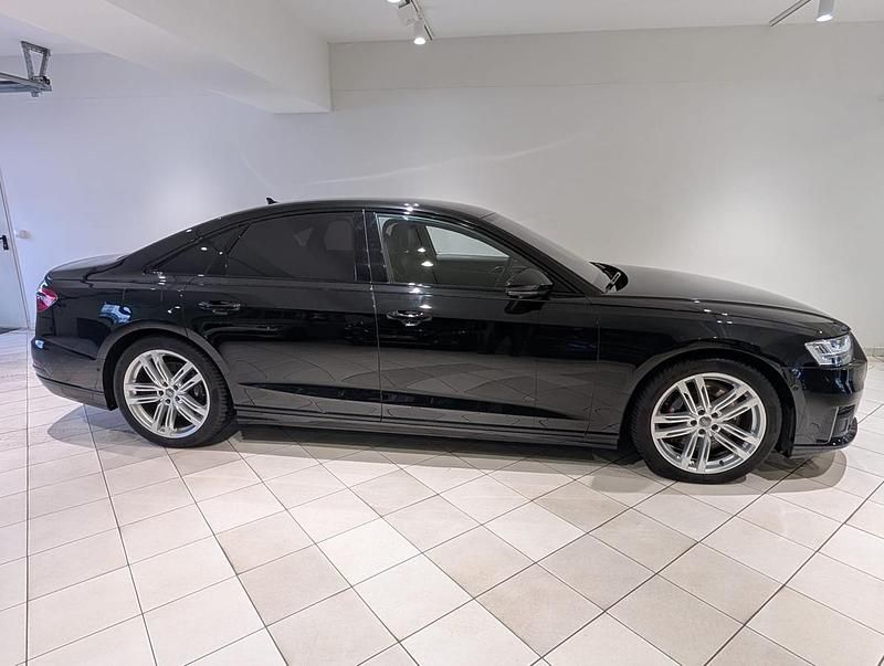 Gebraucht Audi S8 Ambiente 693 PS (509 kW) 2021 Schwarz metallic Limousine
