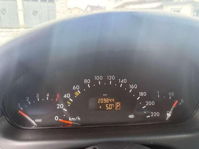 Gebraucht Mercedes Vaneo 91 PS (66 kW) 2002 Grau metalic Van / Kleinbus