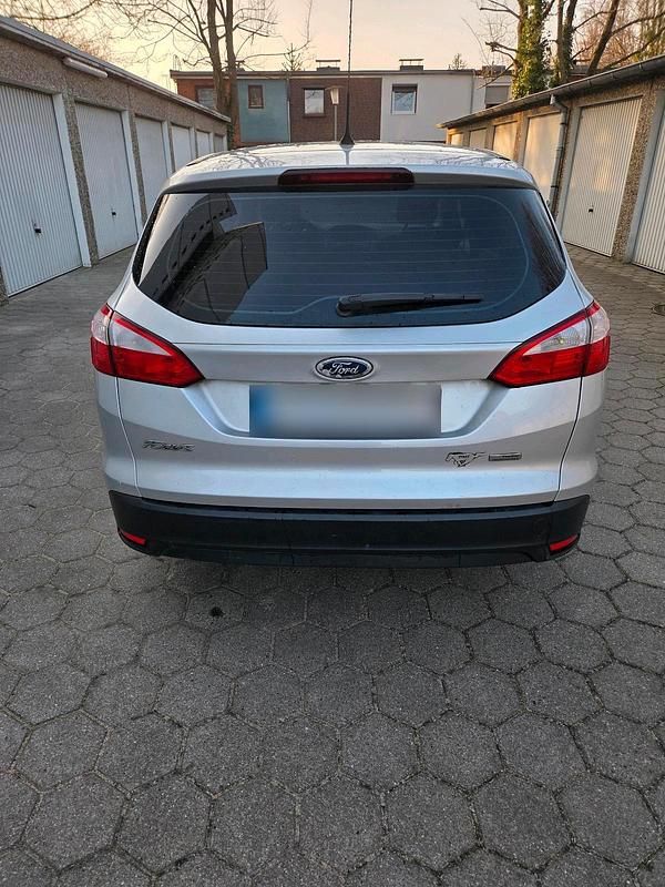 Second-hand Ford Focus 100 CP (73 kW) 2012 Argintiu Break