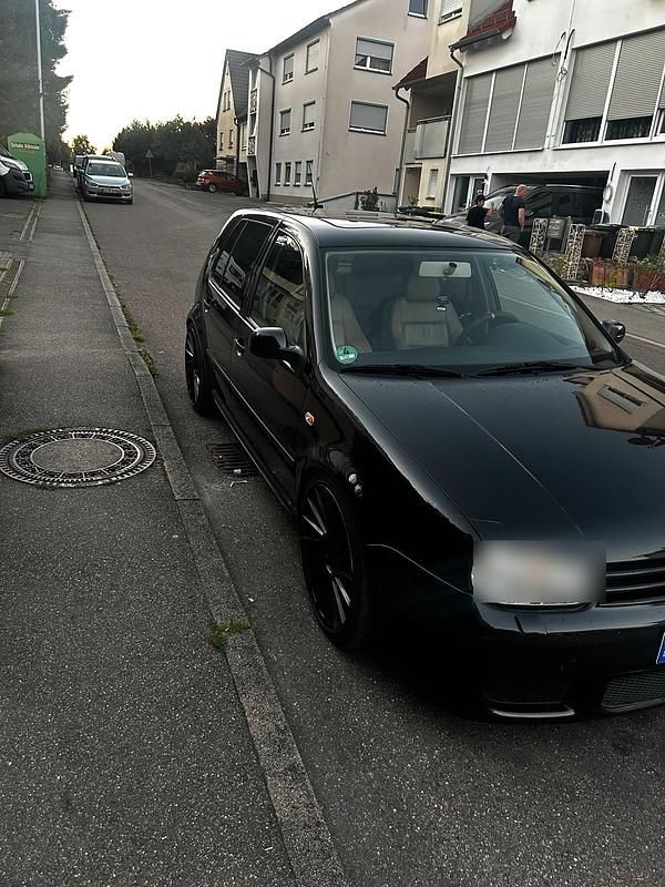 Schwarz Gebraucht 2000 VW Golf IV R Kleinwagen | 5.800 € (Guter Preis) - Bild 1/4
