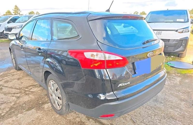 Gebraucht Ford Focus Trend 105 PS (77 kW) 2011 Schwarz Kombi