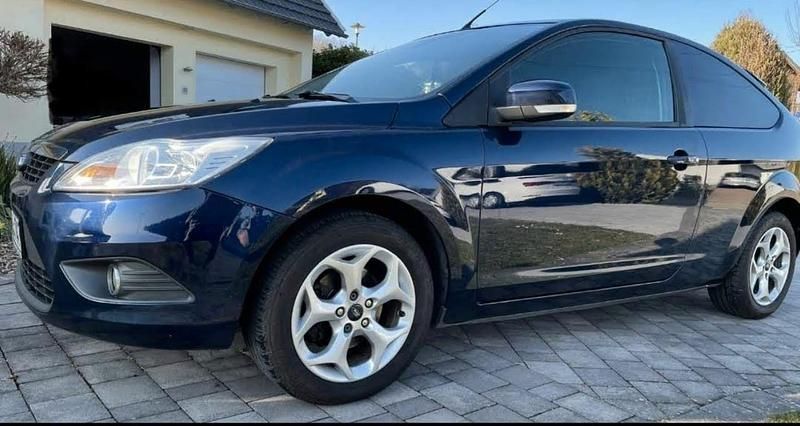 Usado Ford Focus Sport 101 CV (74 kW) 2010 Azul Berlina