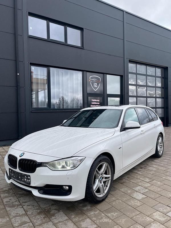 Gebraucht BMW 320 Comfort Edition 184 PS (135 kW) 2013 Weiß Kombi