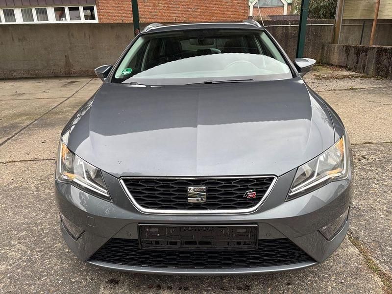 Second-hand Seat Leon ST 4Drive 150 CP (110 kW) 2018 Gri Break