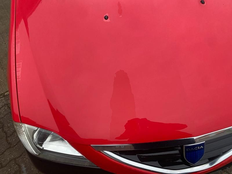 Gebraucht Dacia Logan 74 PS (54 kW) 2006 Rot Kleinwagen