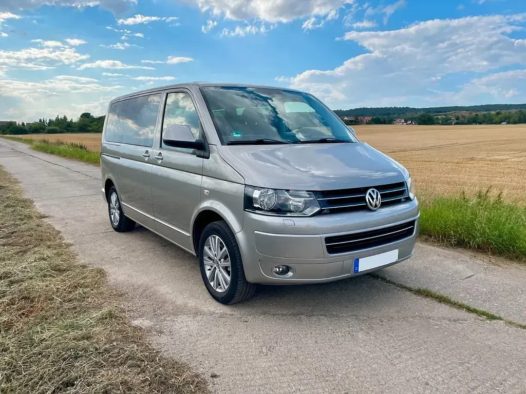 Gebraucht VW Multivan 179 PS (131 kW) 2010 Beige Van / Kleinbus