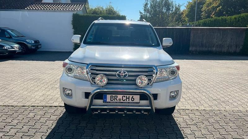 Weiß Gebraucht 2013 Toyota Land Cruiser Executive SUV | 49.990 € (Superpreis) - Bild 1/4