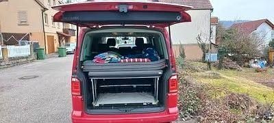 Second-hand VW T6 102 CP (75 kW) 2018 Roșu Van