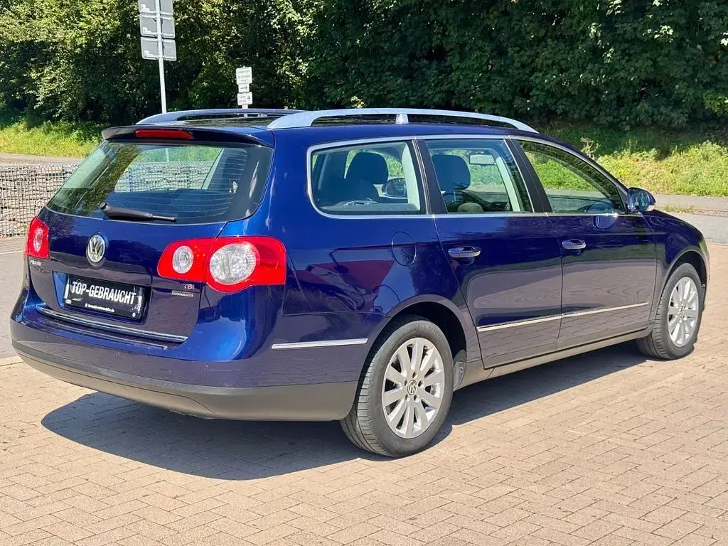 Gebraucht VW Passat Comfortline 150 PS (110 kW) 2010 Blau Kombi