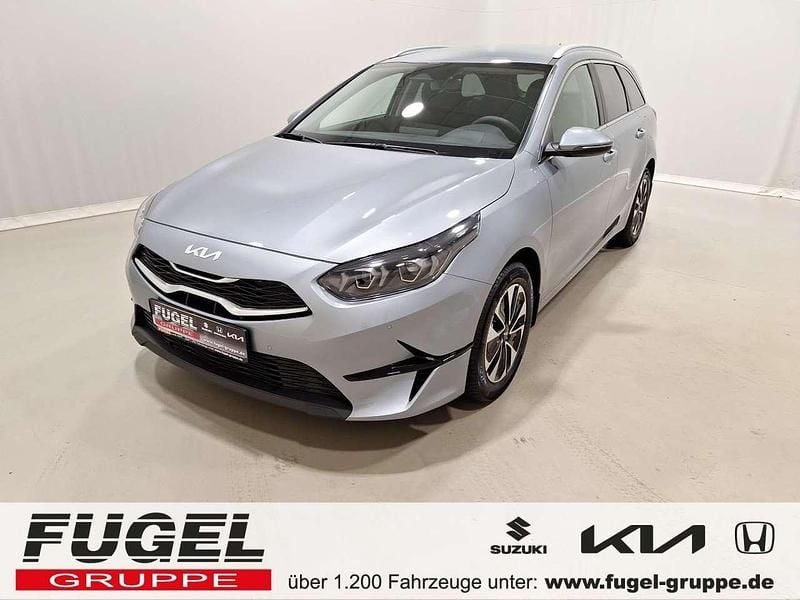 Lunar silver Neu 2025 Kia Ceed Sportswagon Kombi | 23.899 € (Guter Preis) - Bild 1/4