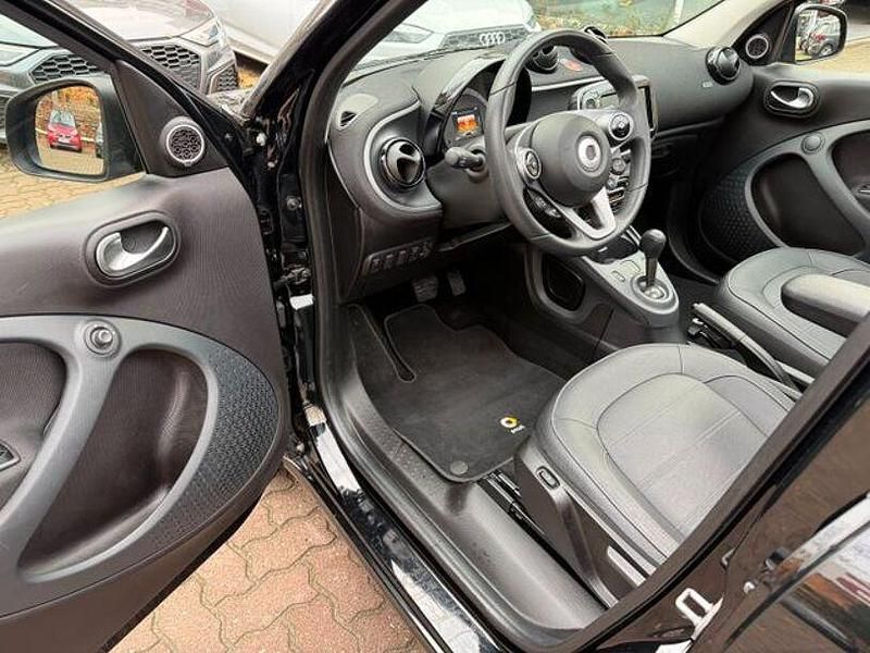 Gebraucht Smart ForFour Prime 90 PS (66 kW) 2019 Schwarz Kleinwagen