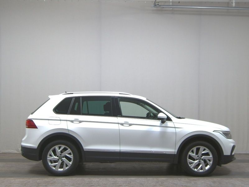 Weiss Gebraucht 2022 VW Tiguan Active SUV | 19.980 € (Superpreis) - Bild 1/4
