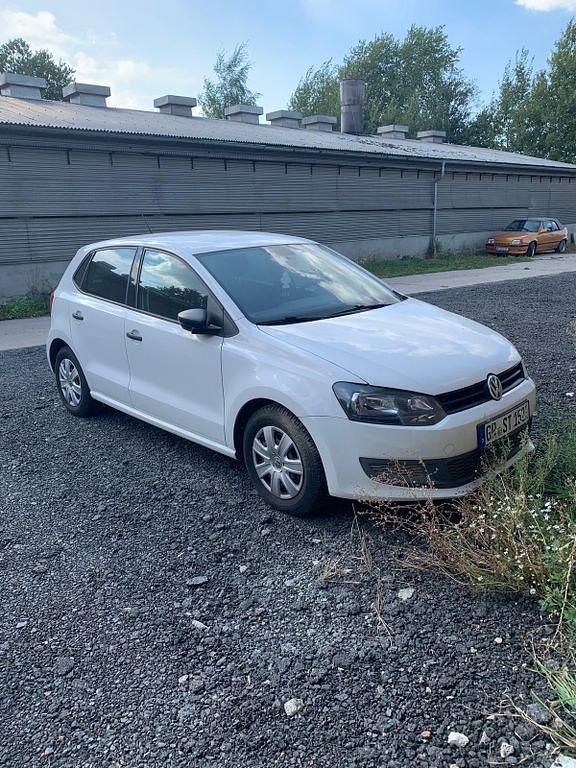 Weiß Gebraucht 2010 VW Polo Trendline Kleinwagen | 5.670 € (Fairer Preis) - Bild 1/4