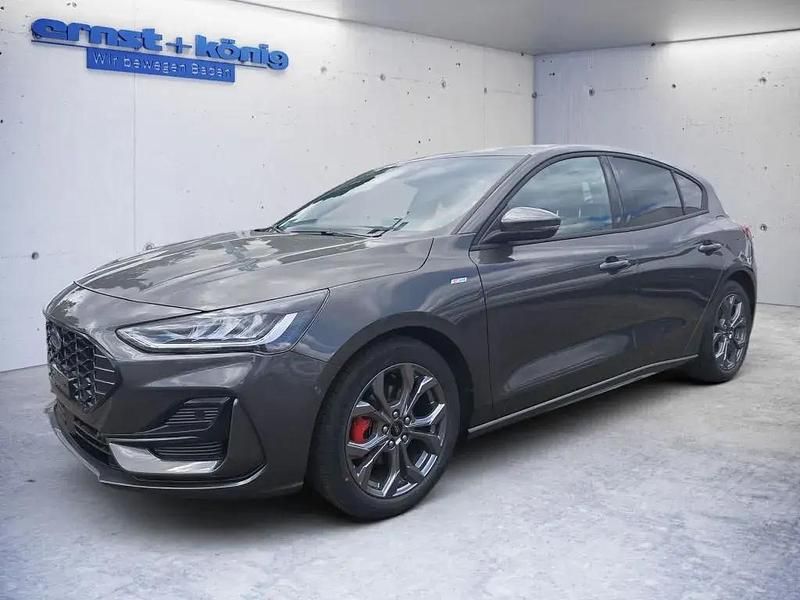 Magnetic metallic Gebraucht 2025 Ford Focus ST-Line Limousine | 33.490 € - Bild 1/4