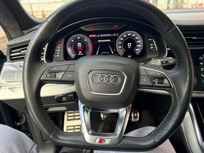 Gebraucht Audi Q8 286 PS (210 kW) 2019 Grau SUV