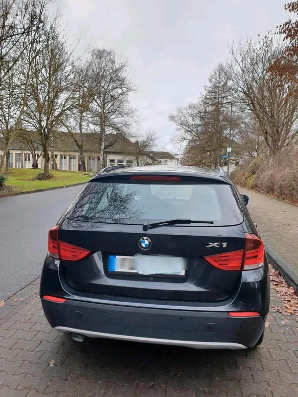 Gebraucht BMW X1 177 PS (130 kW) 2010 Schwarz SUV