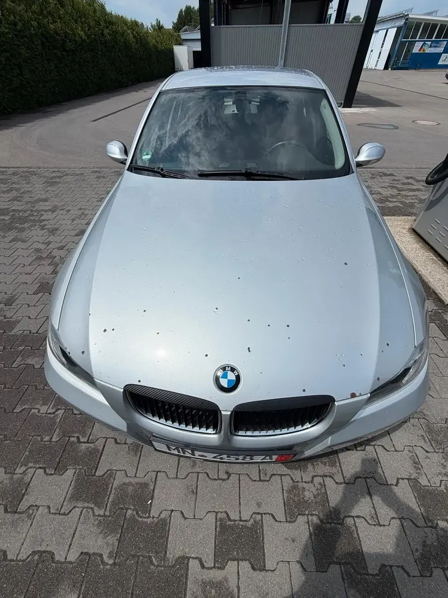 Gebraucht BMW 320 163 PS (119 kW) 2007 Grau Kombi