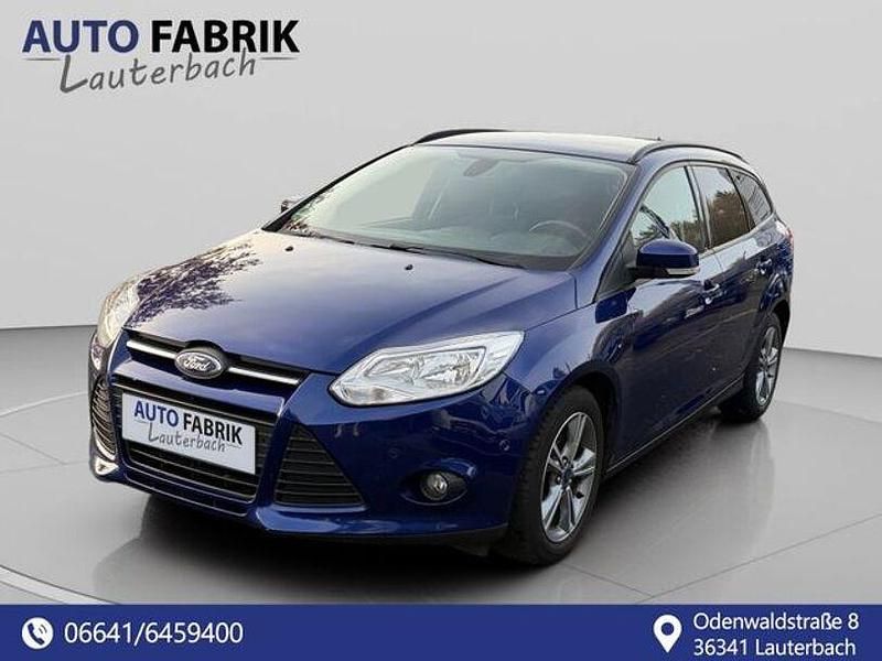 Gebraucht Ford Focus SYNC Edition 101 PS (74 kW) 2014 Blau Kombi