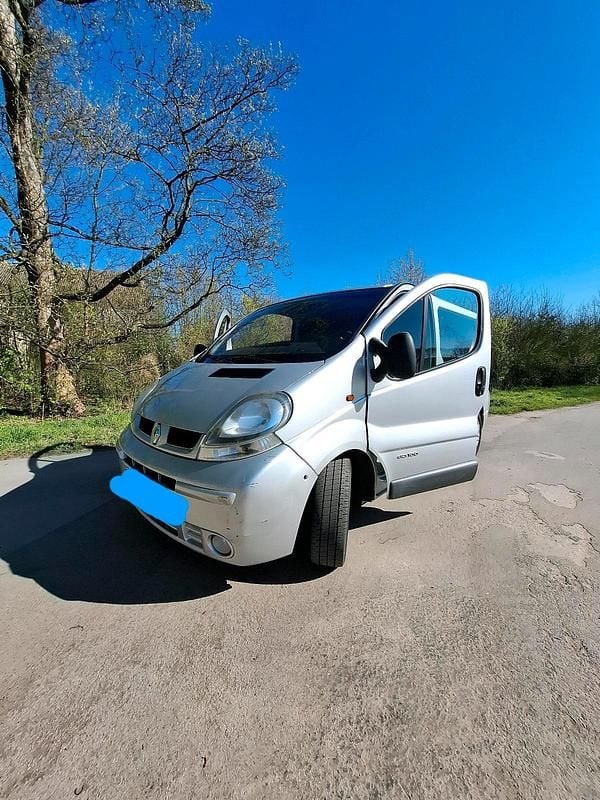Brugt Renault Trafic 101 HK (74 kW) 2006 Grå MPV