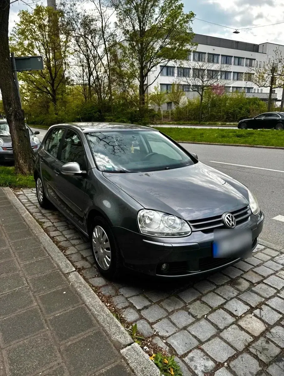 Gebraucht VW Golf V 80 PS (58 kW) 2005 Grau Kleinwagen