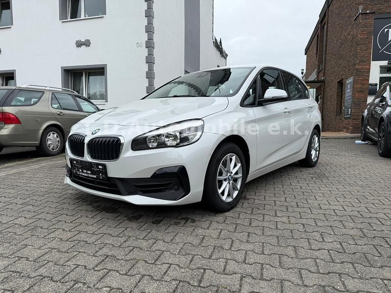 Weiß Gebraucht 2019 BMW 216 Advantage Kombi | 10.499 € (Fairer Preis) - Bild 1/4