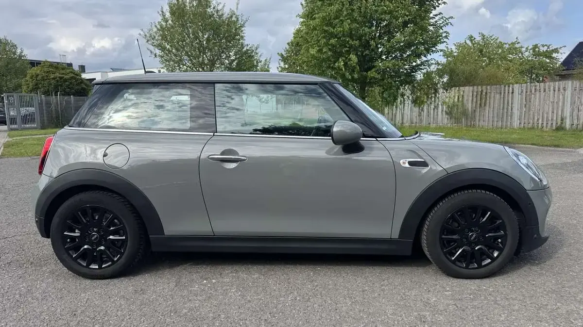 Gebraucht Mini ONE 102 PS (75 kW) 2019 Grau Kleinwagen