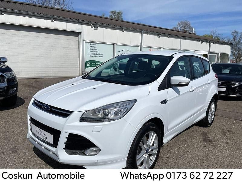 Weiß Gebraucht 2015 Ford Kuga SUV | 10.990 € (Guter Preis) - Bild 1/4