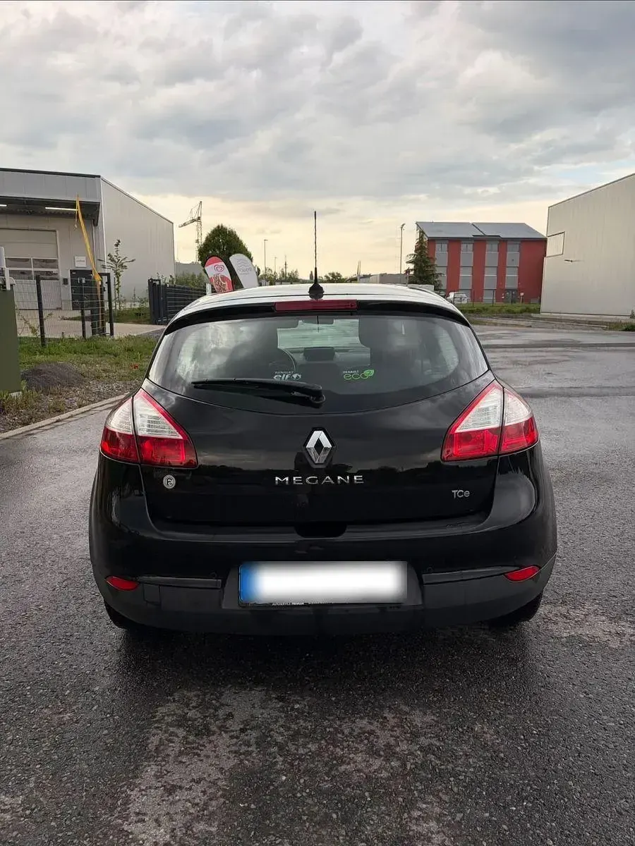 Gebraucht Renault Mégane Initiale Paris 116 PS (85 kW) 2013 Schwarz Limousine
