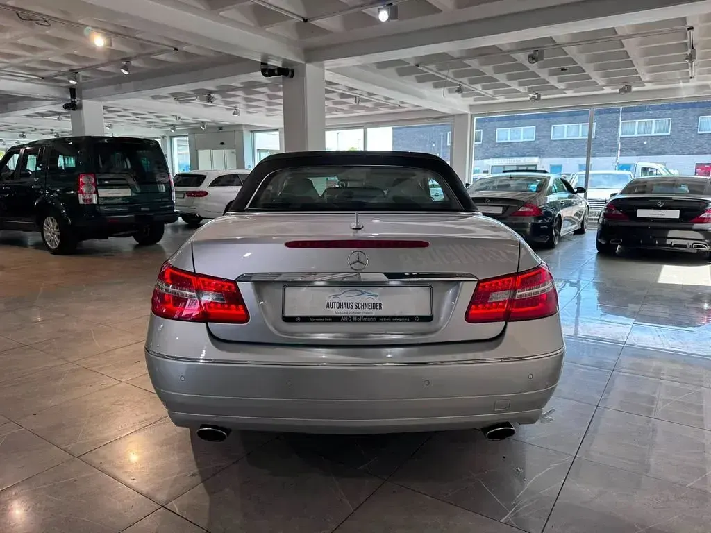 Gebraucht Mercedes E350 265 PS (194 kW) 2012 Silber Cabrio