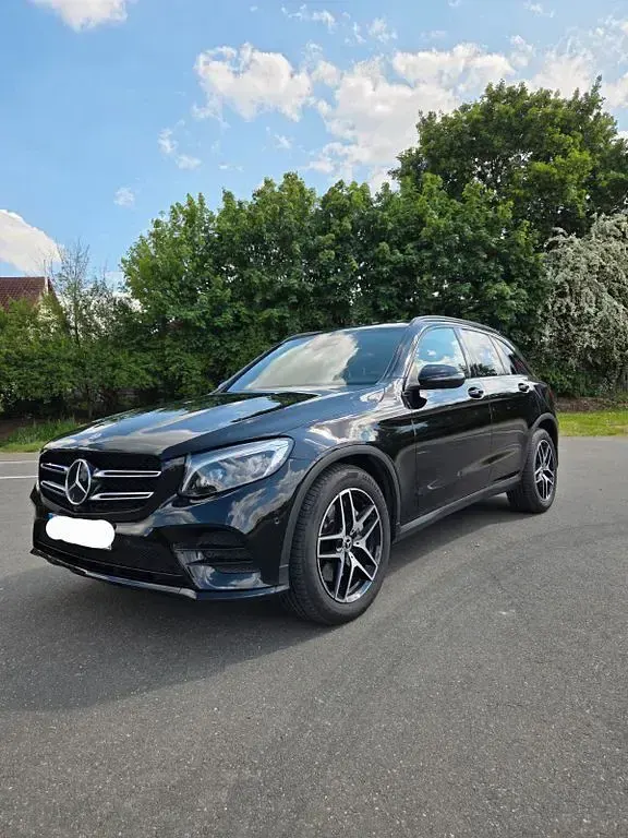 Gebraucht Mercedes GLC350 AMG line 258 PS (189 kW) 2018 Schwarz SUV