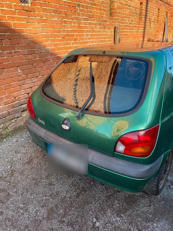 Gebraucht Ford Fiesta 60 PS (44 kW) 2003 Kleinwagen