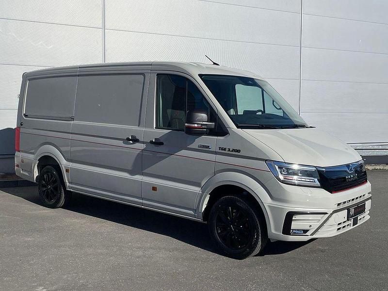 Neu MAN TGE 205 PS (150 kW) 2026 Grau Van