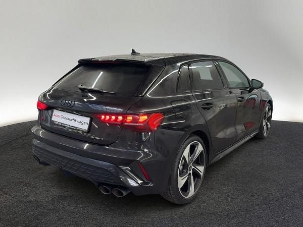 Gebraucht Audi S3 Ambiente 333 PS (244 kW) 2024 Schwarz (0e mythosschwarz metallic) Limousine