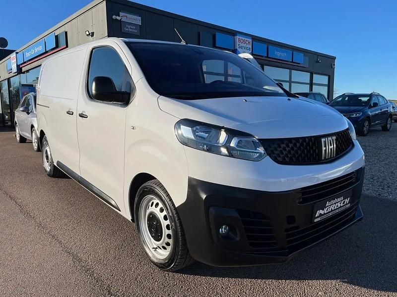 Weiß Gebraucht 2022 Fiat Scudo Van / Kleinbus | 15.690 € (Fairer Preis) - Bild 1/4
