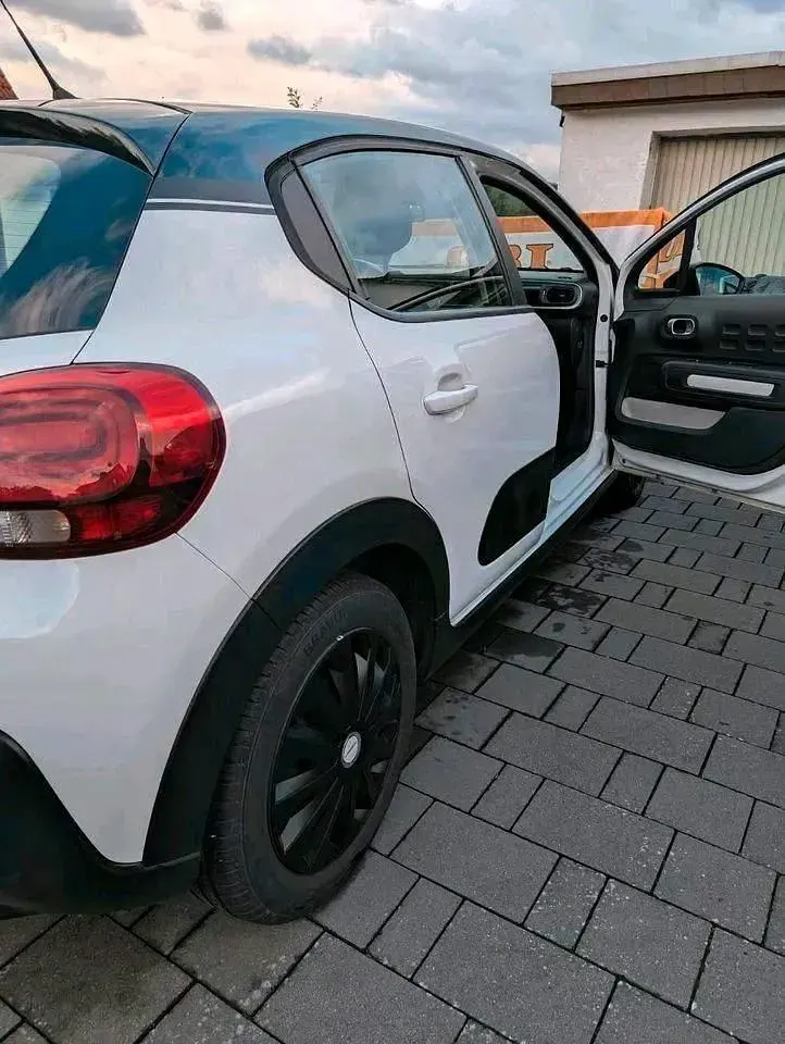 Gebraucht Citroën C3 PureTech 82 PS (60 kW) 2018 Weiß Kleinwagen