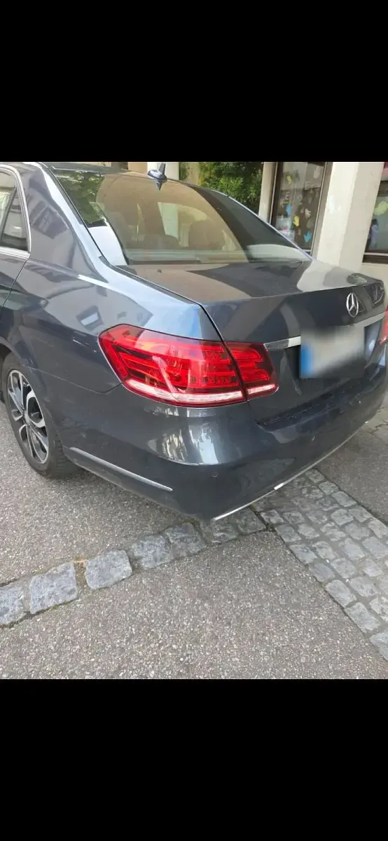 Gebraucht Mercedes E250 204 PS (150 kW) 2014 Grau Limousine