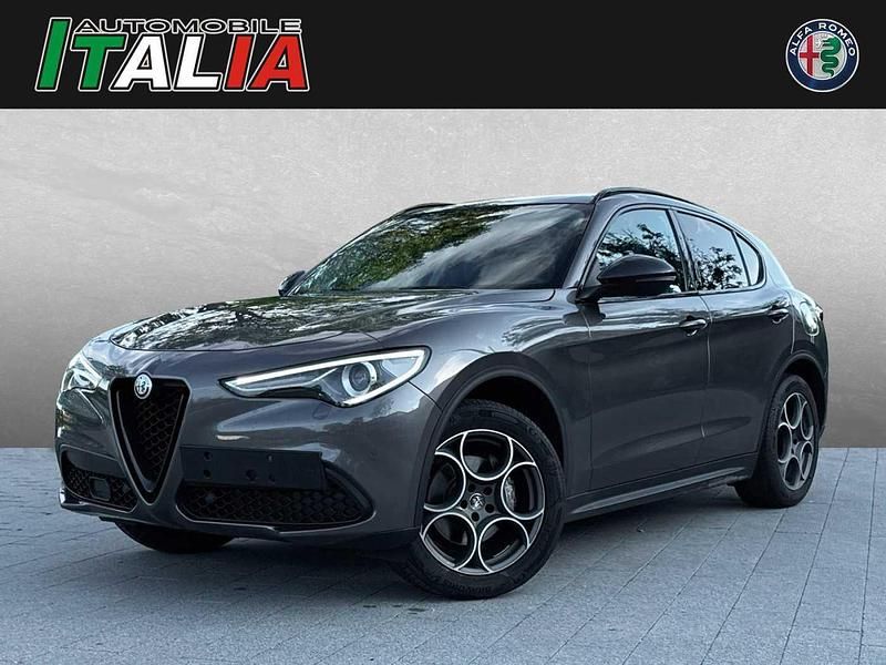 Grau Gebraucht 2019 Alfa Romeo Stelvio Tech Edition SUV | 20.990 € (Fairer Preis) - Bild 1/4