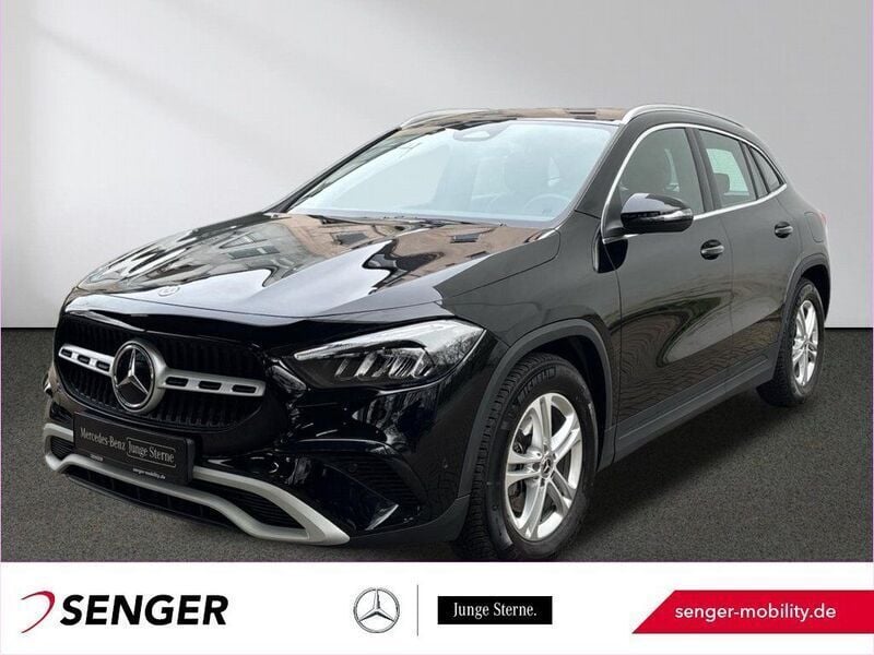 Schwarz Gebraucht 2024 Mercedes GLA200 Advanced Plus SUV | 36.480 € (Superpreis) - Bild 1/4