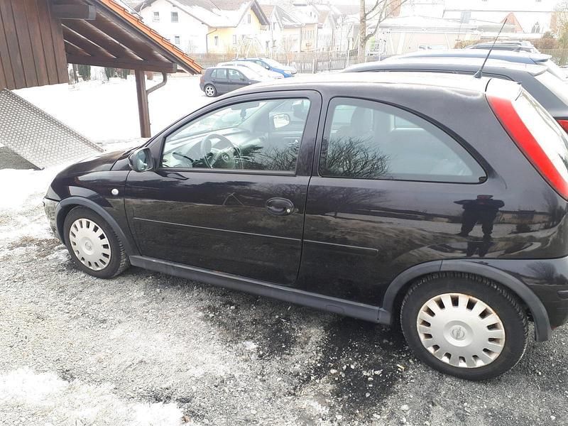 Schwarz Gebraucht 2004 Opel Corsa Kleinwagen | 350 € (Superpreis) - Bild 1/4