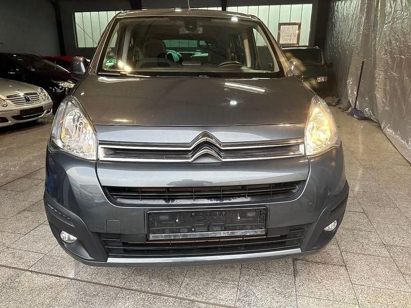 Gebraucht Citroën Berlingo SELECTION 98 PS (72 kW) 2016 Grau Van / Kleinbus