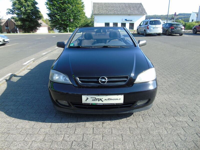Gebraucht Opel Astra Cabriolet 101 PS (74 kW) 2001 Schwarz Cabrio