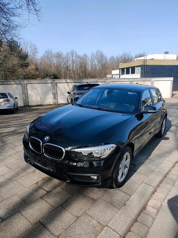 Gebraucht BMW 116 109 PS (80 kW) 2015 Schwarz Kleinwagen