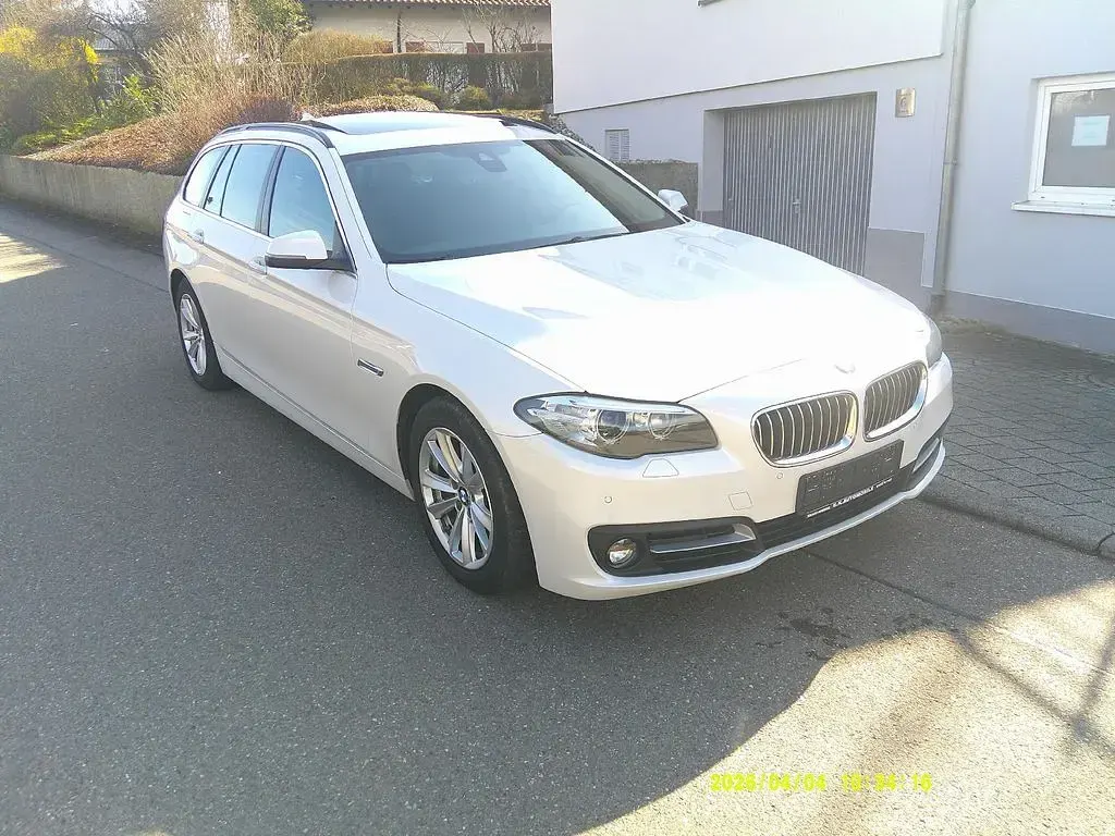Gebraucht BMW 525 Performance 218 PS (160 kW) 2014 Weiß Limousine